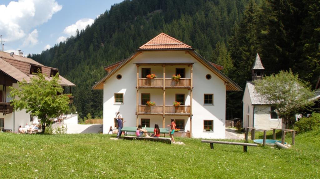Hotel Bad Bergfall Valdaora Esterno foto