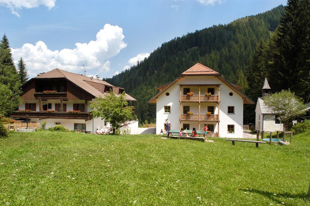 Hotel Bad Bergfall Valdaora Esterno foto